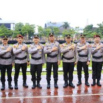 Peringatan Hari Kesadaran Nasional di Lingkungan Mabes Polri diselenggarakan hari ini (17/1/25).