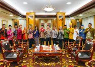 Kapolri Jenderal Polisi Drs. Listyo Sigit Prabowo menerima audiensi dari Dewan Pimpinan Nasional Forum Keberagaman Nusantara (DPN FKN), Rabu (12/2/2025).