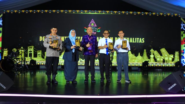 Polri berhasil menyabet ranking pertama kategori booth terfavorit di pameran Kampung Hukum 2025 yang diselenggarakan Mahkamah Agung.