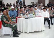 Kapolri Jenderal Pol. Listyo Sigit Prabowo beserta sejumlah pejabat utama Mabes Polri menggelar acara buka puasa bersama para tokoh ulama dan elemen masyarakat Banten.