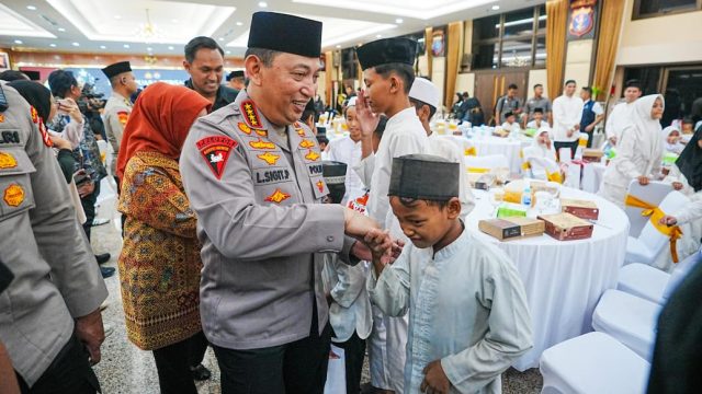 Berbagi Takjil dan Buka Puasa Bersama, Kapolri Perkuat Sinergi dengan Media dan Masyarakat.