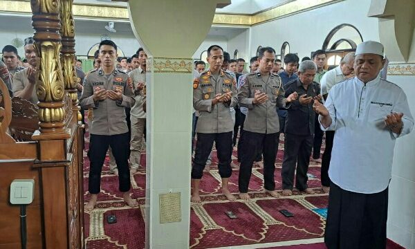 Polda Sulut Gelar Sholat Ghaib dan Doakan Personel Polsek Way Kanan Lampung yang Gugur dalam Tugas