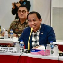 Legislator yang merupakan Anggota Komisi III DPR RI, Rudianto Lallo megapresiasi keberhasilan pengamanan dan kelancaran arus mudik Lebaran 2025.