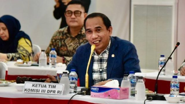 Legislator yang merupakan Anggota Komisi III DPR RI, Rudianto Lallo megapresiasi keberhasilan pengamanan dan kelancaran arus mudik Lebaran 2025.