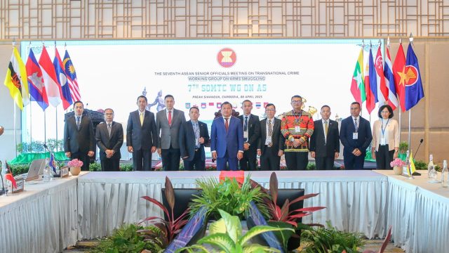 Delegasi Kepolisian Negara Republik Indonesia (Polri) yang dipimpin oleh Kadivhubinter Polri, Irjen Pol Dr. Krishna Murti, S.I.K., M.Si., bersama Brigjen Pol Dodied Prasetyo Aji, S.I.K., M.H., mengikuti pertemuan ASEAN SOMTC Working Group on Arms Smuggling (WG on AS) ke-7.