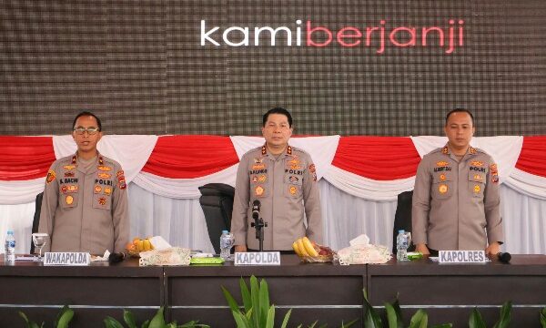 Tatap muka bersama personel Polres Minut, Kapolda apresiasi pelaksanaan tugas.Usai melakukan kunjungan kerja ke Polres Bitung, Kapolda Irjen Pol Roycke Harry Langie melanjutkan kunjungannya ke Polres Minahasa Utara (Minut), Jumat (25/4/2025) sore.