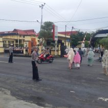 Pawai Takbiran pada Minggu (30/3/2025) malam dan salat Idulfitri 1 Syawal 1446 Hijriah, Senin (31/3/2025) pagi, di wilayah hukum Polda Sulawesi Utara (Sulut), berjalan dengan aman, tertib, dan lancar.