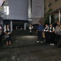 Polisi Amankan Ibadah Paskah di Gereja Katedral Jakarta