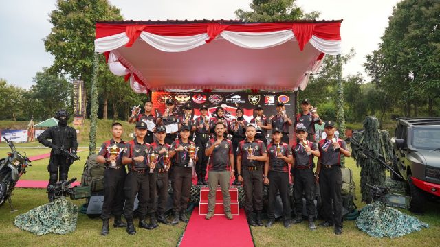 Delapan Dari 17 Taruna Akpol Raih Piala di Kejuaraan Menembak Danjen Kopassus