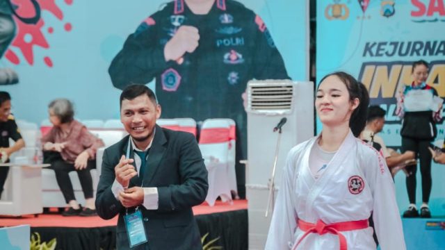 Bripda Jessica Tety Debora, anggota Ditlantas Polda Riau  meraih medali emas pada kejuaraan Silent Knight Open Karate Championship di Kuala Lumpur, Malaysia yang diselenggarakan pada 25-27 April 2025.