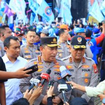 Kapolri Jenderal Listyo Sigit Prabowo memastikan kegiatan Hari Buruh atau May Day Fiesta di Monas, Jakarta Pusat, bakal berjalan dengan aman dan nyaman.