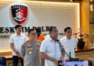 Polri mengungkap kasus peredaran bahan kimia berbahaya berupa sianida secara ilegal di wilayah Surabaya dan Pasuruan.