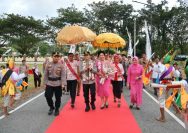 Usai melakukan peresmian Gedung Polres Kotamobagu, Kapolda Sulawesi Utara Irjen Pol Roycke Harry Langie melanjutkan kunjungan kerjanya ke Polres Bolaang Mongondow Selatan (Bolsel), Selasa (29/4/2025).