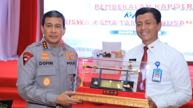 Pelajar SMA Taruna Nusantara Kunjungi STIK Polri, Kenali Dunia Kepolisian Lebih Dekat