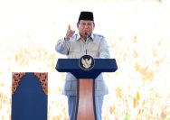 Presiden Prabowo Subianto mengapresiasi kontribusi Polri dalam mendorong ketahanan pangan nasional, khususnya melalui pembinaan koperasi petani jagung di Kabupaten Bengkayang, Kalimantan Barat.