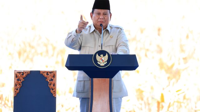 Presiden Prabowo Subianto mengapresiasi kontribusi Polri dalam mendorong ketahanan pangan nasional, khususnya melalui pembinaan koperasi petani jagung di Kabupaten Bengkayang, Kalimantan Barat.