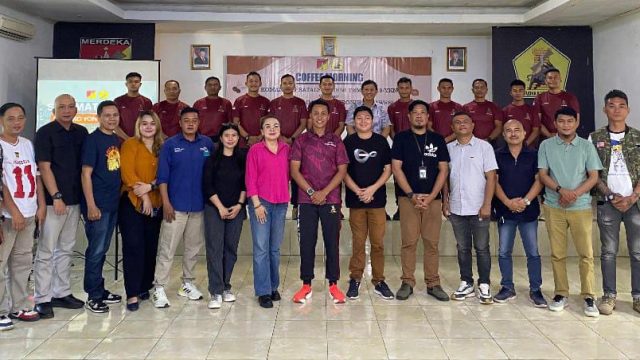Batalyon Zeni Tempur 19/Yudha Karya Nyata (YKN) menggelar kegiatan Coffee Morning bersama awak media massa dan elektronik Sulawesi Utara, Jumat (26/9/2025), bertempat di aula Mako Yonzipur 19/YKN.