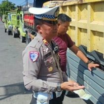 Polisi Lakukan Penertiban Kendaraan yang ‘Ngetem’ di Sekitar SPBU di Kotamobagu