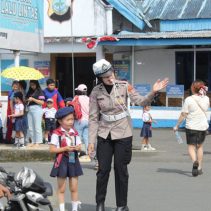 Polres Kotamobagu menerima kunjungan dari anak-anak TK Adven Pinasungkulan, Kecamatan Modoinding, Kabupaten Minahasa Selatan, Selasa (9/9/2025) pagi.