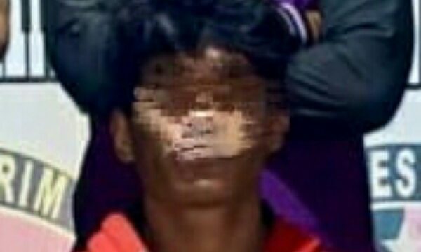 Unit Resmob Satreskrim Polres Minsel berhasil mengamankan seorang pemuda berinisial MB (18) warga Desa Maliku, terduga pelaku pencurian arang di gudang arang Desa Lopana Jaga II Kecamatan Amurang Timur Kabupaten Minahasa Selatan (Minsel), Jumat (26/09/2025) sekitar pukul 01.00 Wita.