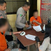 Wakapolda Sulawesi Utara (Sulut), Brigjen Pol Awi Setiyono, memantau langsung pelaksanaan pemeriksaan kesehatan rutin bagi para tahanan di Rumah Tahanan (Rutan) Mapolda Sulut, Senin (30/3/2026).