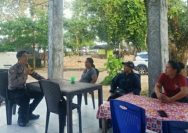 Memastikan situasi keamanan dan ketertiban masyarakat (Kamtibmas) tetap kondusif di kawasan Destinasi Super Prioritas, Bhabinkamtibmas Polsek Likupang Aipda Achmad Nasucha, melaksanakan deteksi dini dan pengamanan di objek wisata Pantai Paal, Desa Marinsow, Kecamatan Likupang Timur, pada Minggu (20/04/2026).