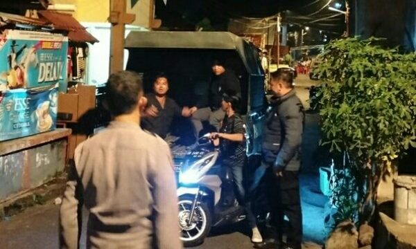 Jajaran Polsek Tuminting Polresta Manado kembali menunjukkan komitmennya dalam menjaga ketenangan masyarakat.