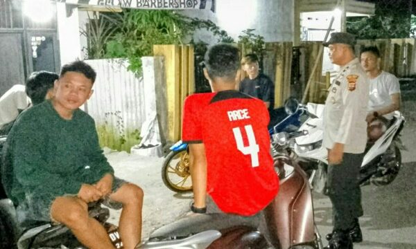 Polsek Pinolosian melaksanakan kegiatan PANTERA (Patroli Keamanan dan Ketertiban Masyarakat) pada Minggu malam (26/04/2026).