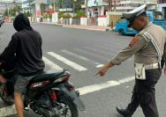 Suara bising knalpot yang memekakkan telinga dan aksi nekat melawan arus kini menjadi sasaran empuk kepolisian.