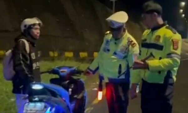 Satuan Lalu Lintas Polres Minahasa Utara menggelar Kegiatan Rutin Yang Ditingkatkan (KRYD), Jumat (15/5/2026) malam hingga dini hari.