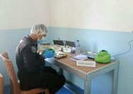 Polres Kepulauan Sitaro melalui Seksi Kedokteran dan Kesehatan (Sidokkes) melaksanakan pemeriksaan keamanan pangan terhadap program makanan bergizi di SPPG Bahu, Rabu (20/5/2026).