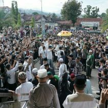 Polres Kotamobagu sukses mengamankan pelaksanaan Tabligh Akbar bersama Ustaz Abdul Somad di Masjid Agung Baitul Makmur, Kota Kotamobagu, Sabtu (23/5/2026).
