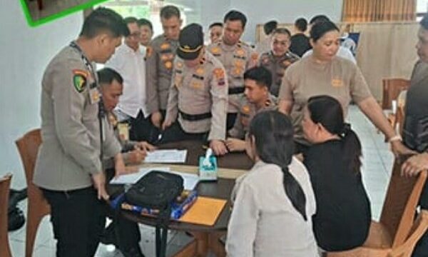 Upaya menjaga kesiapan fisik dan kesehatan personel terus dilakukan Polres Minahasa melalui pelaksanaan Pemeriksaan Kesehatan (Rikkes) Berkala Tahun Anggaran 2026 yang digelar di Aula Tansatrisna, Senin (25/05/2026).