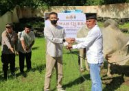 Suasana khidmat dan penuh kebersamaan mewarnai pelaksanaan Sholat Idul Adha 1447 Hijriah di halaman Mapolres Minahasa Utara, Rabu (27/05/2026).