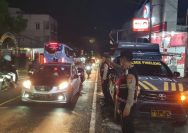 Polsek Pineleng melaksanakan kegiatan “Silau Mata” (Siaga Lampu Biru di Keramaian Kota) pada Selasa (28/4/2026) malam.