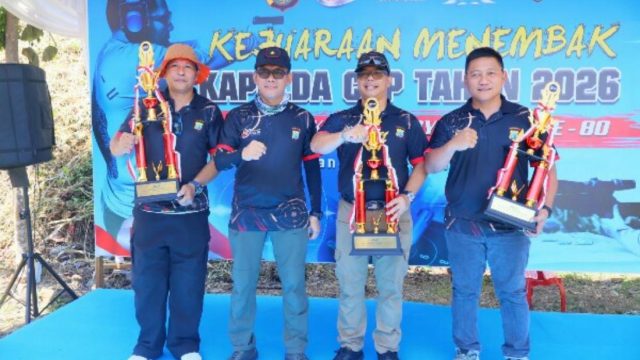Polda Sulawesi Utara menggelar Kejuaraan Menembak antar Pejabat Utama (PJU) dan Polresta/Polres jajaran sebagai bagian dari rangkaian peringatan Hari Bhayangkara ke-80 Tahun 2026.