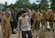 Kapolda Sulawesi Utara Irjen Pol Roycke Harry Langie bersama Ketua Bhayangkari Daerah Sulut Ny. Joan Roycke Langie meninjau langsung lokasi terdampak banjir bandang di Desa Solimandungan II, Kecamatan Bolaang, Kabupaten Bolaang Mongondow, Senin (8/6/2026).