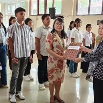 Dinas Pendidikan Daerah (Dikda) Sulawesi Utara resmi menyerahkan 50 siswa program Afirmasi Pendidikan Menengah (ADEM) asal daerah Terluar, Terdepan, dan Tertinggal (3T) kepada tujuh SMA dan SMK di Kota Manado.