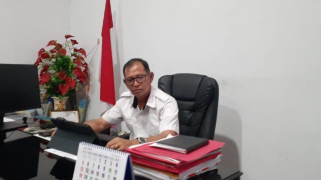 Kepala SMP Negeri 1 Manado, Rahman Manggopa, M.Pd,