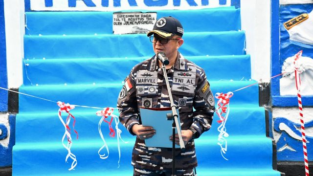 Dankodaeral VIII Laksda TNI Dery Triesananto Suhendi, S.E., M.Tr.Opsla., meresmikan revitalisasi Monumen Pahlawan Samudera menjadi Taman Angkatan Laut Bitung di Jalan Yos Sudarso No. 2, Bitung Tengah, Kecamatan Maesa, Kota Bitung, Jumat (24/7/2026).