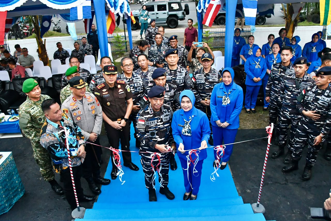 Laksda TNI Dery Triesananto