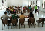 Polsek Likupang bersama unsur TNI dan pemerintah desa menggelar kegiatan Cipta Kondisi dan Deteksi Dini di Balai Desa Marinsow, Senin (27/7/2026).