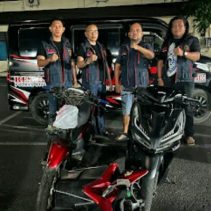 Respons cepat terhadap laporan masyarakat kembali ditunjukkan jajaran Polres Bitung. Tim Gabungan Unit Reaksi Cepat (URC) Resmob dan Patroli Pantera Samapta berhasil mengamankan tiga anak yang diduga terlibat pencurian kendaraan bermotor (curanmor) di dua lokasi berbeda di Kota Bitung.