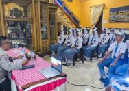 Sat Binmas Polres Bolaang Mongondow Utara mengajak anggota Paskibraka Kabupaten Bolmong Utara mengambil peran dalam menjaga keamanan dan ketertiban masyarakat.