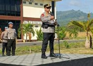 Kapolres Bolaang Mongondow Timur (Boltim) AKBP Golfried Hasiholan Pakpahan memberikan tiga penekanan penting kepada seluruh personel saat memimpin apel pagi di Lapangan Mako Polres Boltim, Senin (24/8/2026).
