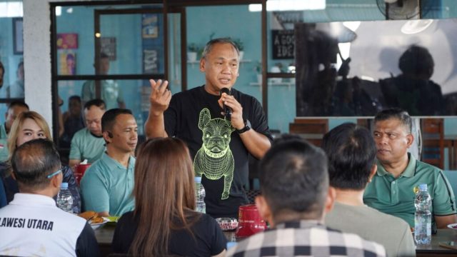 Pangdam XIII/Merdeka Mayjen TNI Mirza Agus, S.I.P., menggelar Coffee Morning bersama pimpinan media dan awak media di kawasan Megamas, Kota Manado, Senin (1/9/2026).