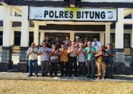 Upaya memperkuat hubungan antara kepolisian dan masyarakat terus dilakukan Polres Bitung. Salah satunya melalui silaturahmi bersama pengurus Kerukunan Keluarga Jawa (KKJ) Satya Bhakti Kota Bitung yang berlangsung di Ruangan Transit Kapolres Bitung, Senin (14/9/2026).